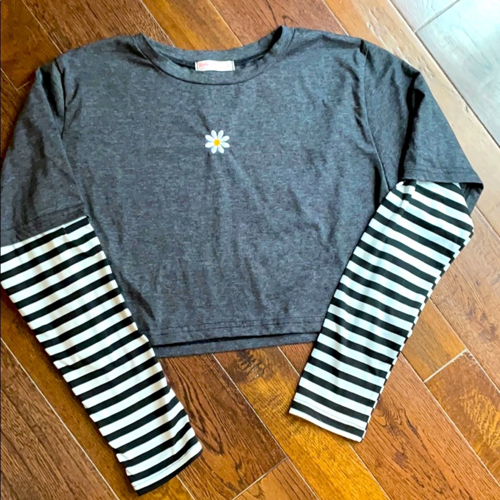 New 2 in 1 ROMWE Soft and Stylish Cropped Top